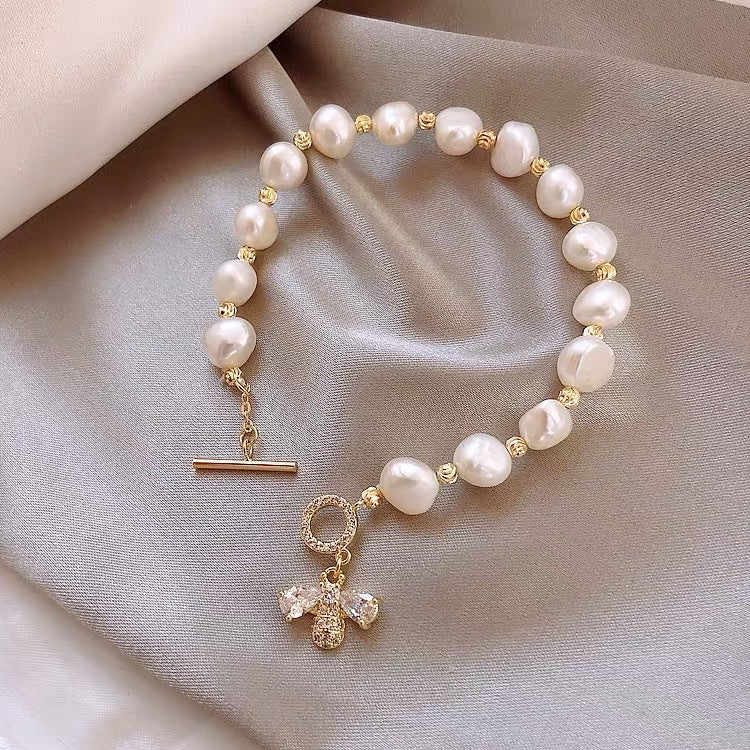 V - Bee Charm Real Fresh Water Pearl Diamond Crystal Cubic Zirconia Gold bead Bracelet Gift