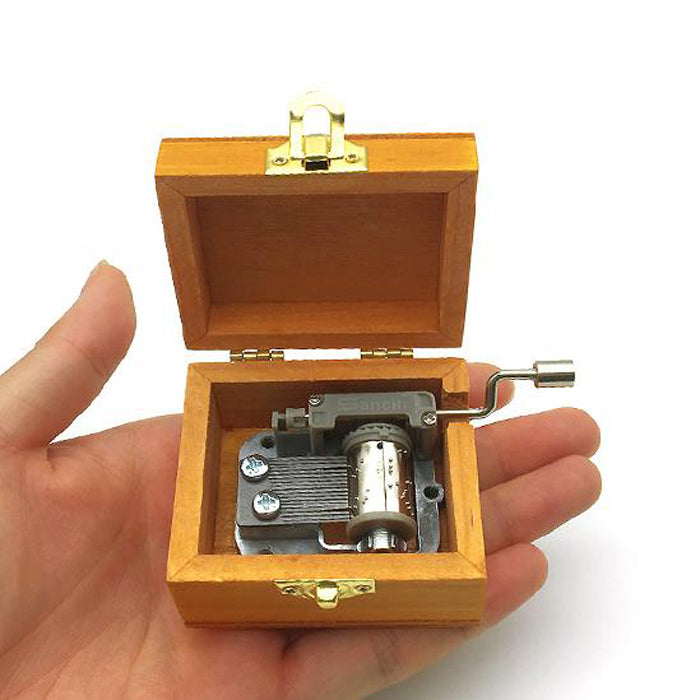 Wood Music Box Handwinde Fun Learning Frozen Eiffle Tower Black Castle Opera Butterfly Heart Lock