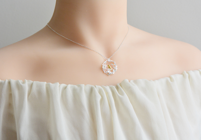 925 sliver fashion sweet and temperament Plum Blossom bird shape necklace women
