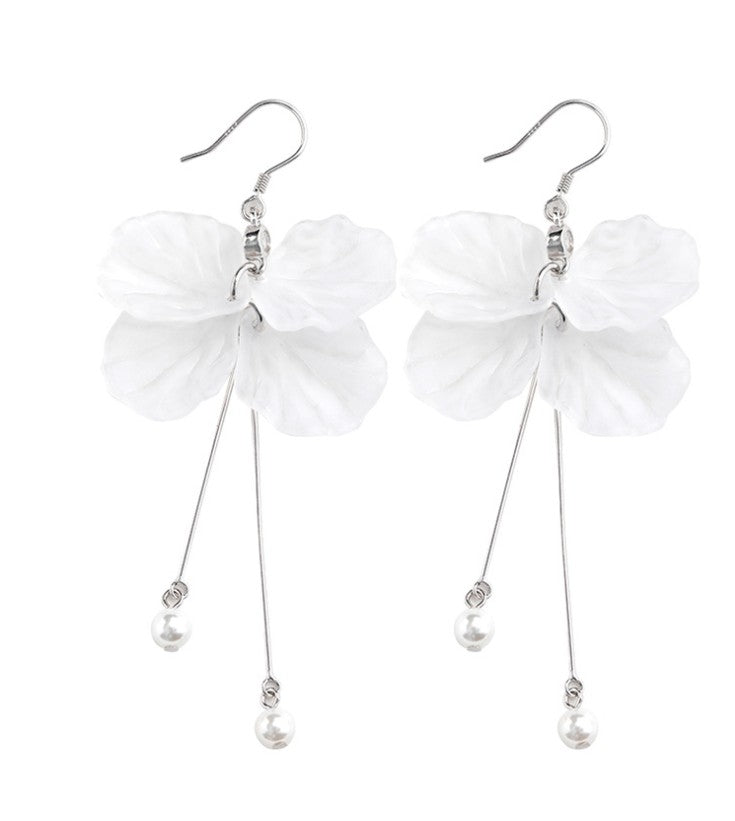 925 sliver Korean fashion and temperament white crystal flower shape tassel earrings women