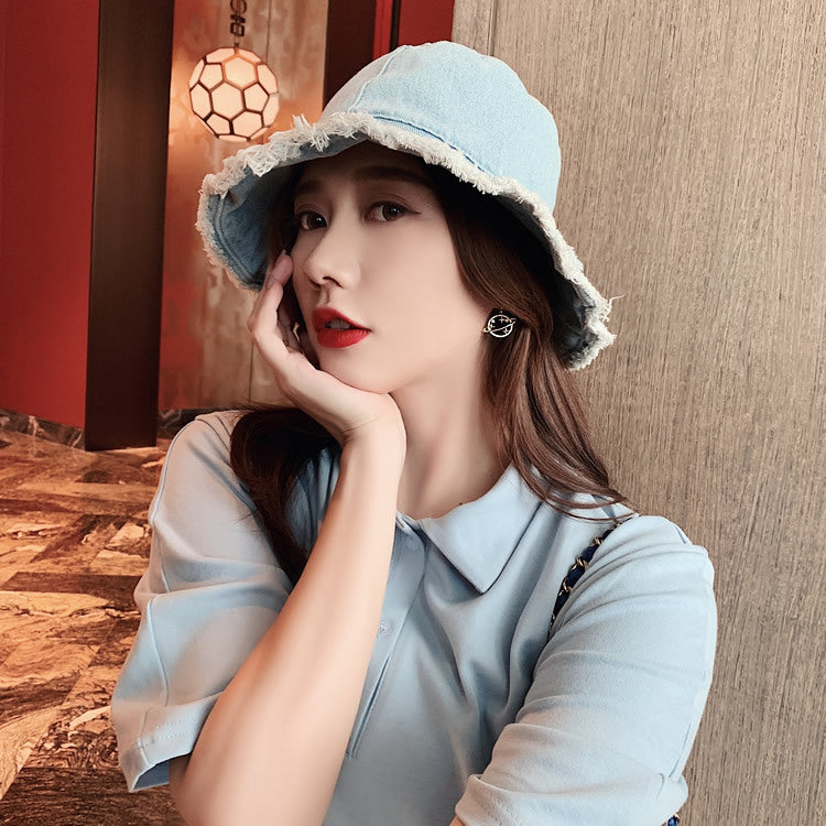 K - Universe Cosmos Saturn Stars Crystal Rhinstone Gold Alloy Earrings Circle Star Ring Earring