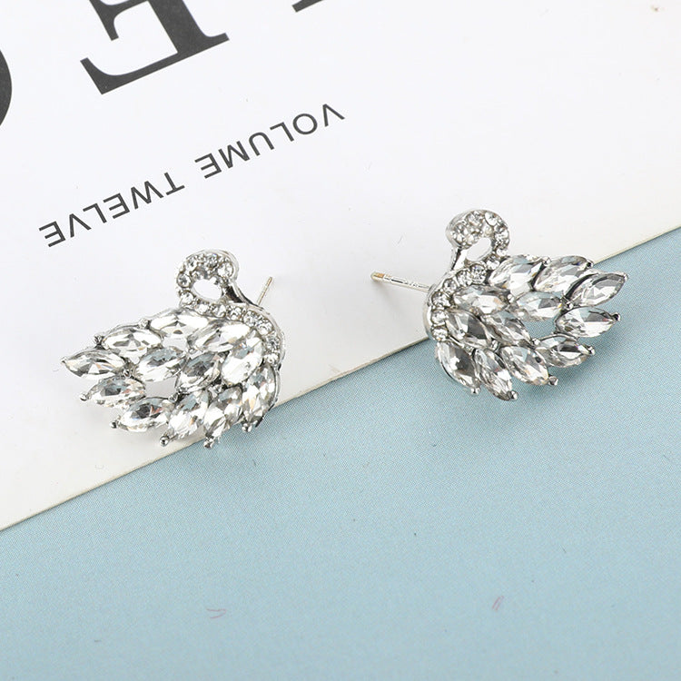 D - White & Black Swan Crystal 925 Sterling Silver Needle Post Stud Earrings Birthday Gift