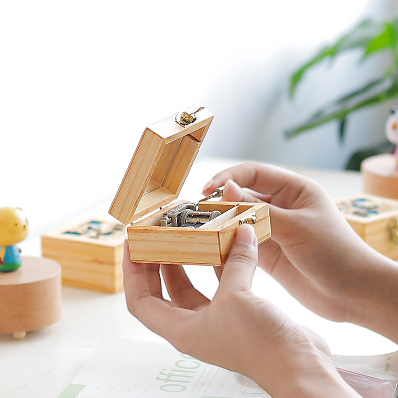 Wood Music Box Handwinde Fun Learning Frozen Eiffle Tower Black Castle Opera Butterfly Heart Lock