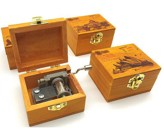 Wood Music Box Handwinde Fun Learning Frozen Eiffle Tower Black Castle Opera Butterfly Heart Lock
