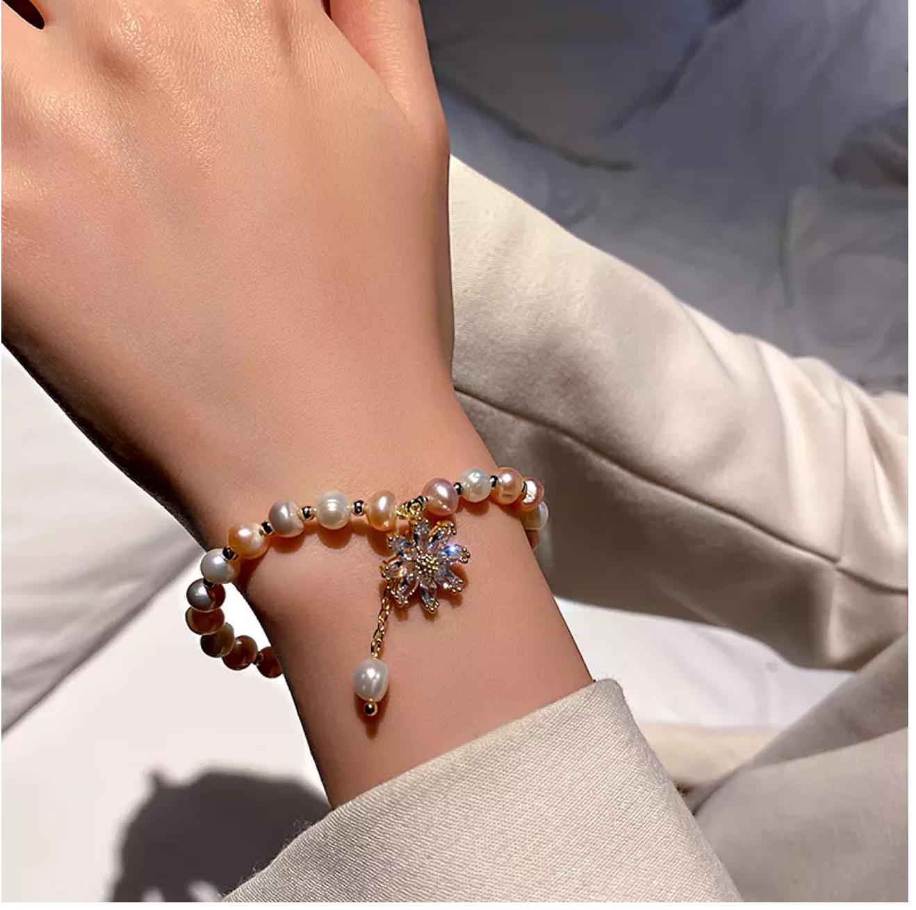 L - Daisy Charm Real Fresh Water Pearl Gold Bead Bracelets Gift