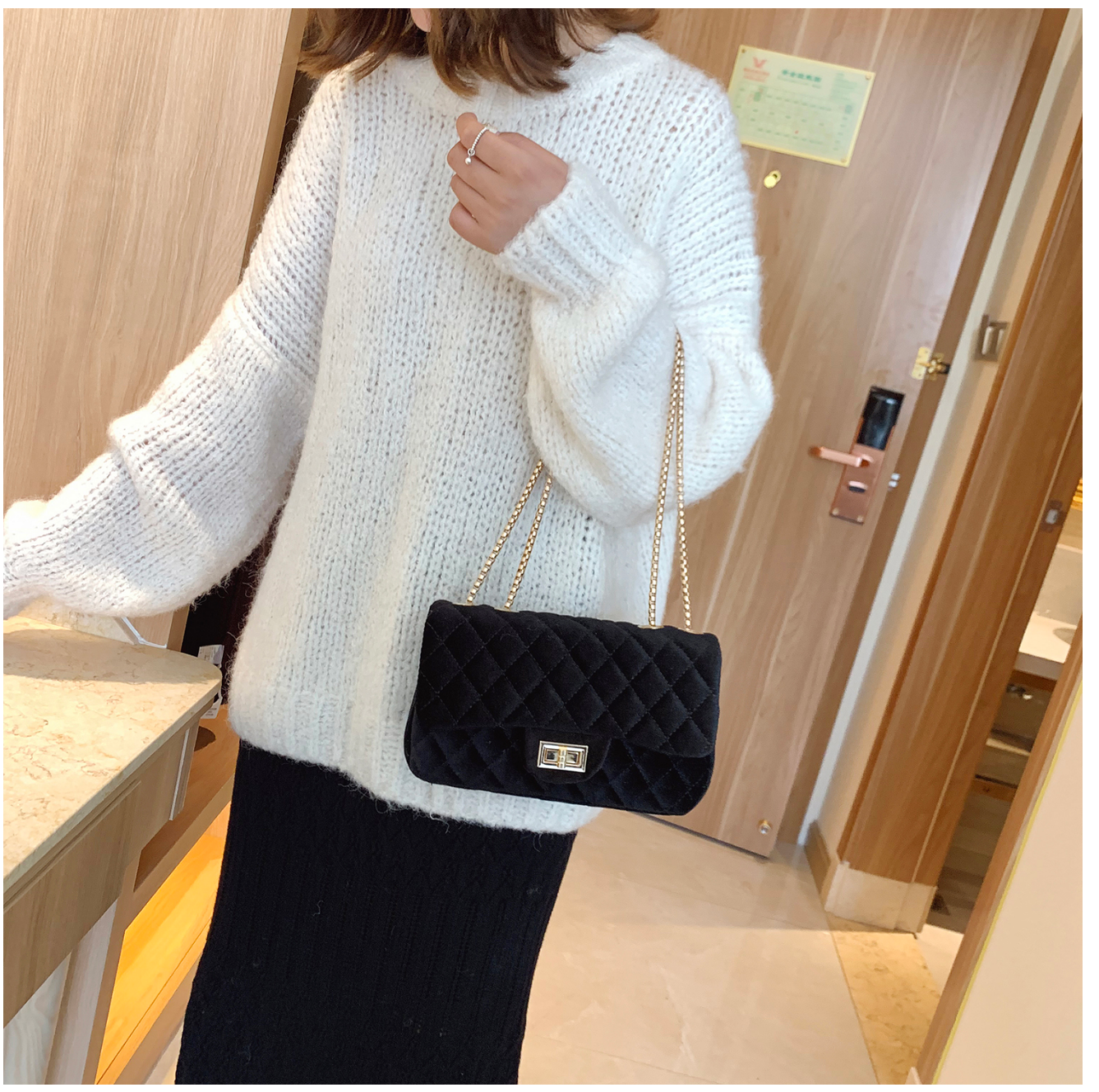 Diamond Lattice Small Square Bag Luxury Trendy Chain Crossbody Bags Soft Velvet Shoulder Handbags Women Bolsa de Hombro