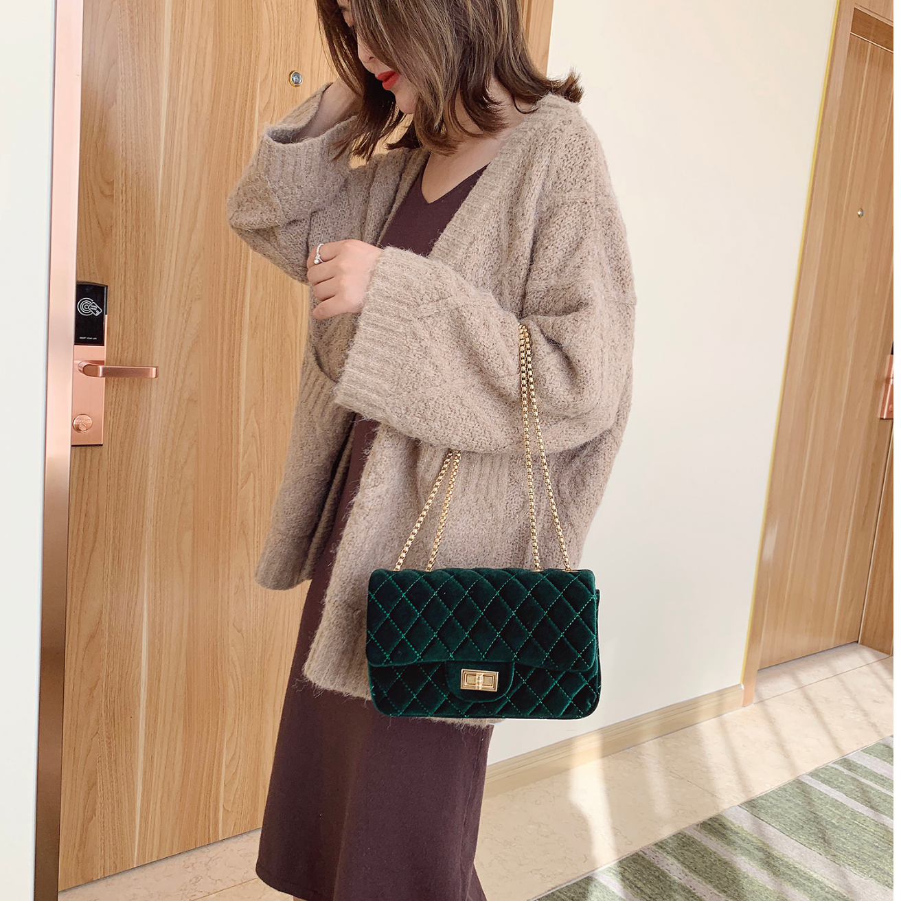 Diamond Lattice Small Square Bag Luxury Trendy Chain Crossbody Bags Soft Velvet Shoulder Handbags Women Bolsa de Hombro