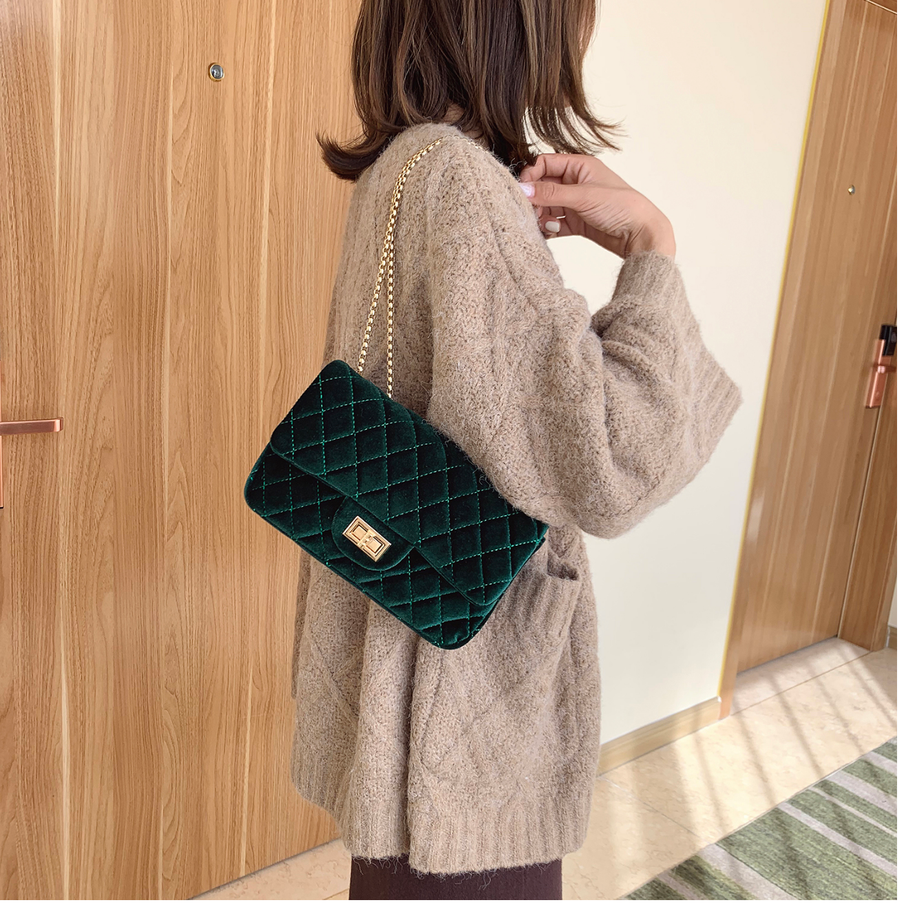 Diamond Lattice Small Square Bag Luxury Trendy Chain Crossbody Bags Soft Velvet Shoulder Handbags Women Bolsa de Hombro