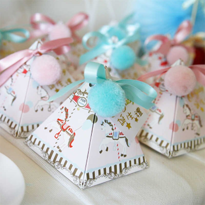 M - 20pc Pyramid Party Favor Boxes Laser Cut Box Ribbon Graduation Birthday Wedding Baby Shower Gift favour