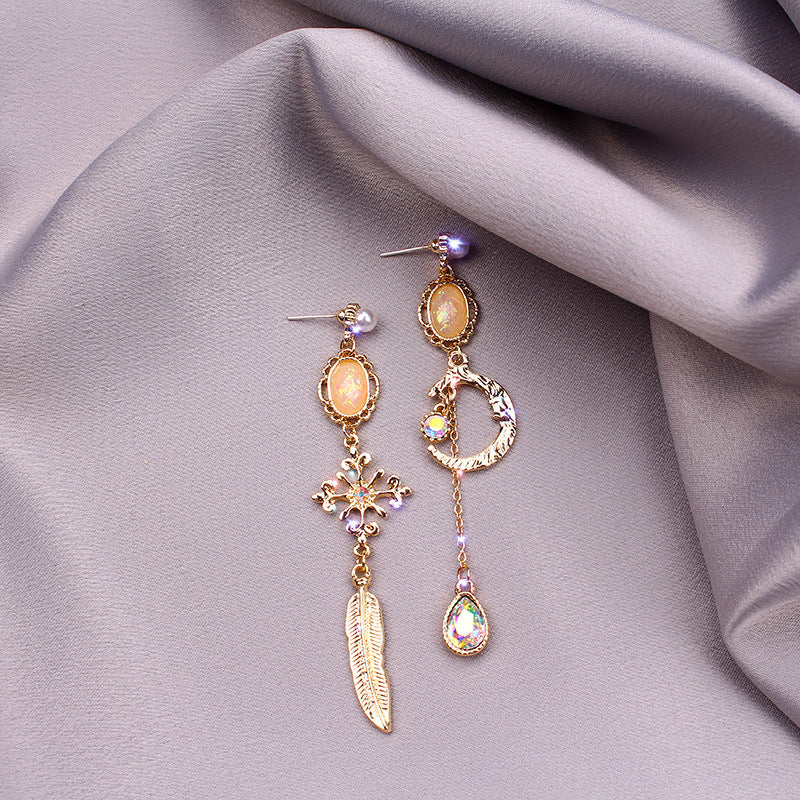 J - Asymmetrical Celestial Crystal Earrings Moon Stars Gold Alloy Rhinestone Fashion Earring Gift