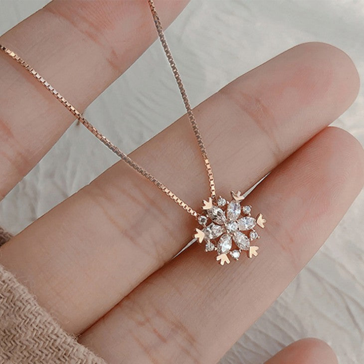 O - 18K Gold Plated on 925 Sterling Silver Dainty Snowflake High Shine Crystal Necklace Pendant Gift
