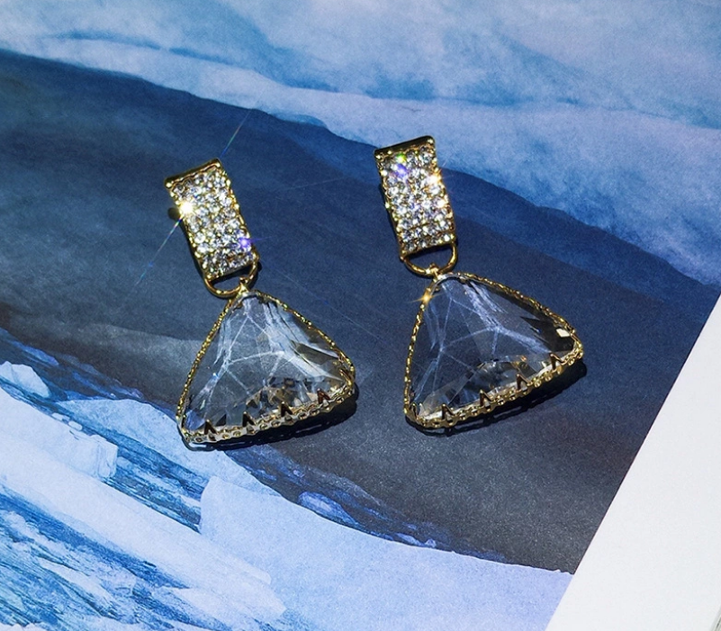 H - Triangle Crystal Prism Earrings 925 Sterling Silver Post Hypoallergenic Clear Crystal Waterdrop Stud Earring Creative Geometric Drop Gift