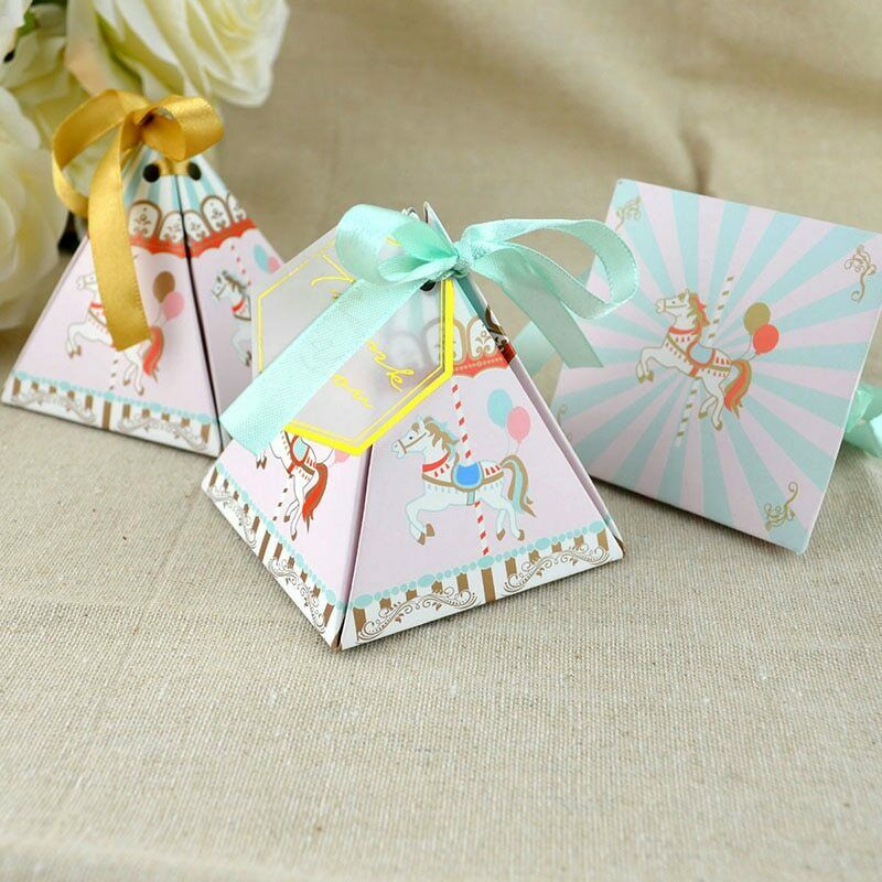 M - 20pc Pyramid Party Favor Boxes Laser Cut Box Ribbon Graduation Birthday Wedding Baby Shower Gift favour