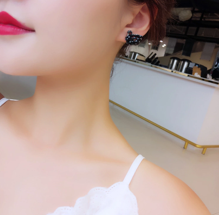 Post 2025 stud earrings